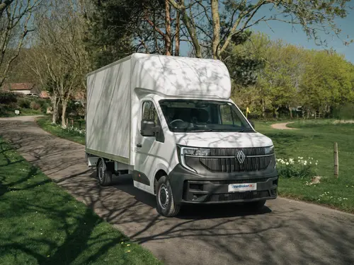 Renault Master Luton LWB Diesel FWD Ll35dci 150 Advance L/Rf Luton BOX Van Tail Lift