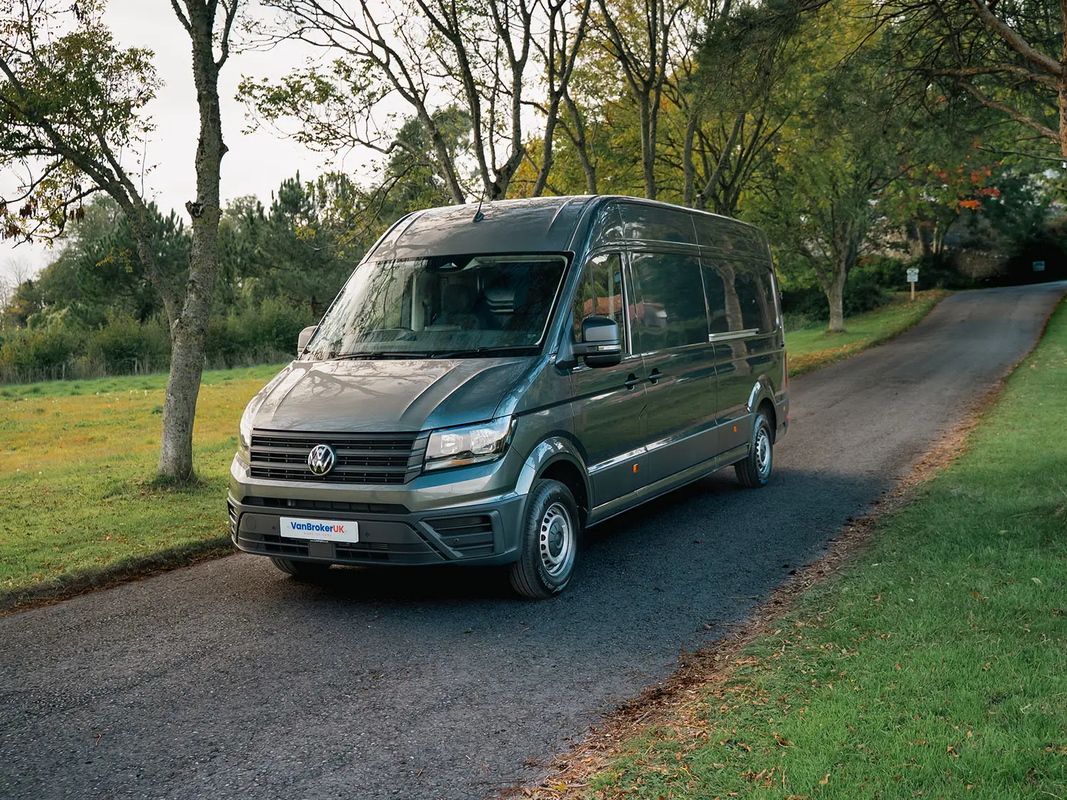 Volkswagen Crafter CR35 MWB Diesel FWD 2.0 TDI 140PS Commerce High Roof Van