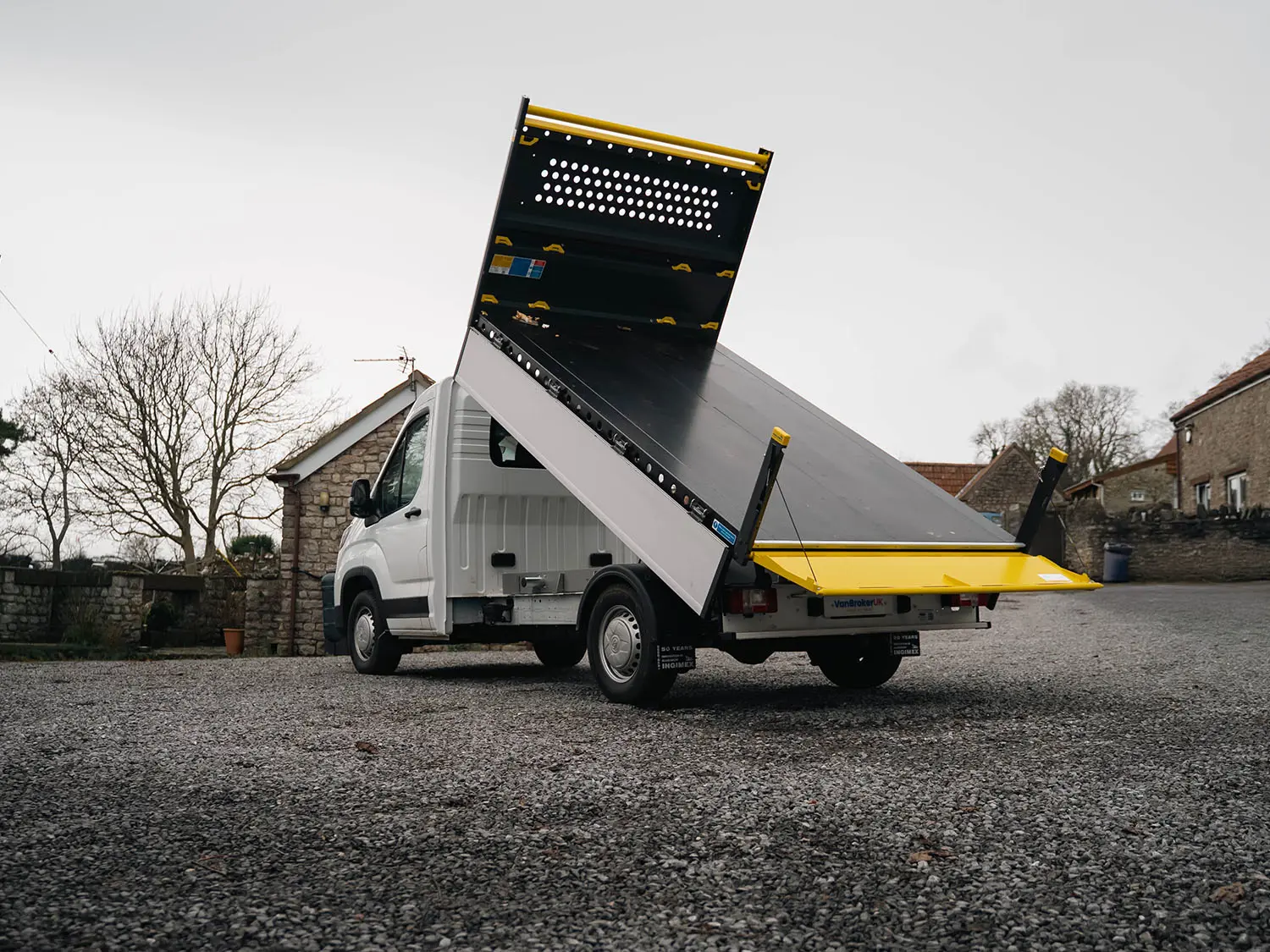 Maxus Deliver 9 MWB Diesel RWD 2.0 D20 150 Tipper