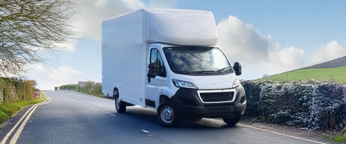 Peugeot Boxer Luton 335 L3 Diesel 2.2 Bluehdi Luton 140PS